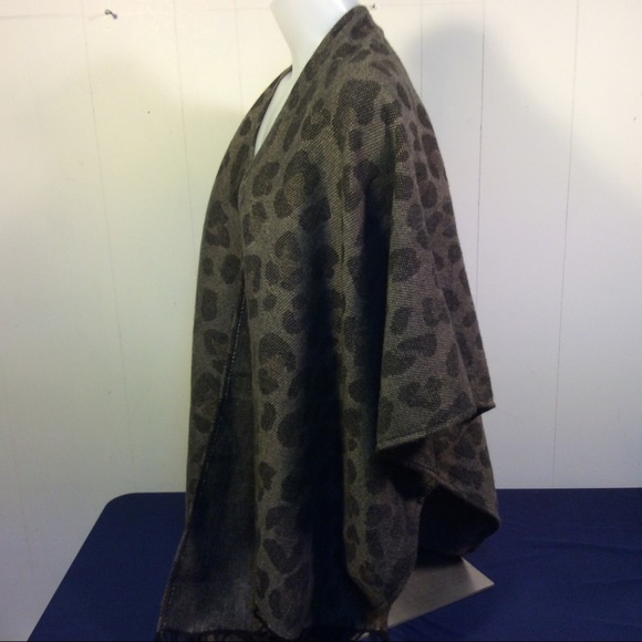 Woolrich Womens Blanket Wrap - Picture 3 of 8